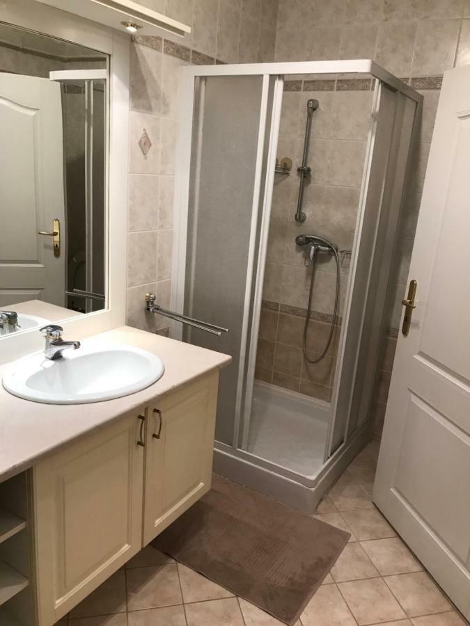 Gabor Pal 1 Apartman 2 Szoba Dunafoldvar Ngoại thất bức ảnh